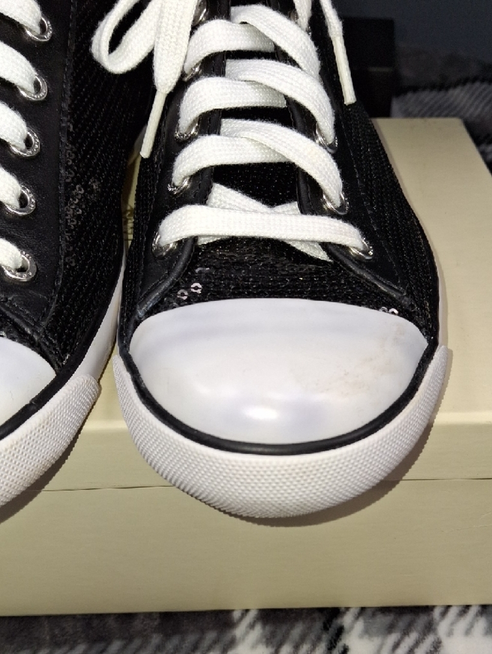 Vintage Coach Black and White Low-Top Sequin Sneakers - Picture 8 of 17